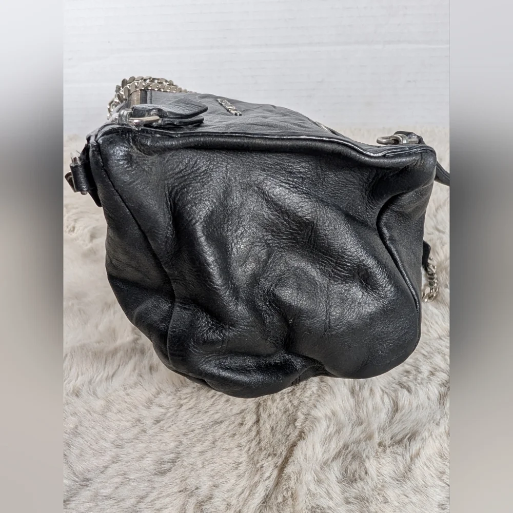 Givenchy pandora distressed leather small Bag
